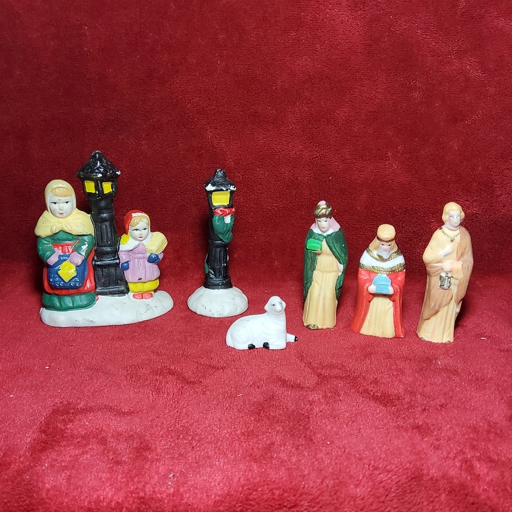 Vintage Lot of 6 Christmas Village Miniature Figurines & Wise Men Ceramic 2"-3"